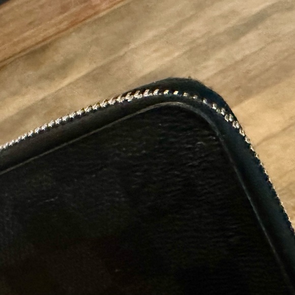 Louis Vuitton Damier Graphite Coated Leather Zippy Wallet - Picture 14 of 16